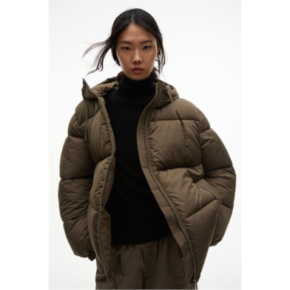 Green Hooded Puffer Jacket (S, L) - Picture 4 of 7